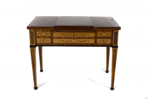 Mesa de tocador Carlos IV en madera de caoba y marquetería 