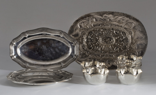 A. Frenais. Blanc 7Fuente y plato ingletados de metal plat