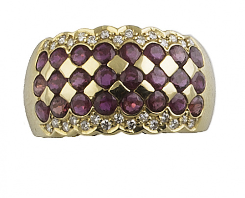 Sortija ancha portuguesa con frente de tres bandas de rubíe