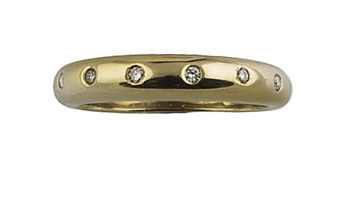 Media alianza de brillantes embutidos en la montura de fren