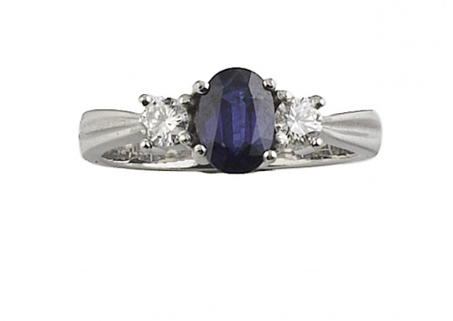 Sortija con zafiro en talla oval 0,90 ct aprox enmarcado po