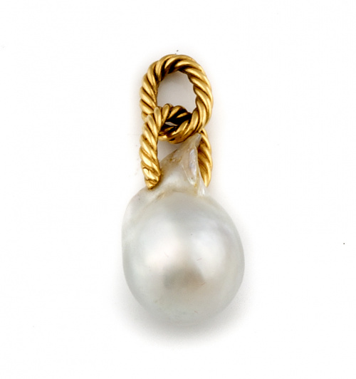 Colgante con perla australiana barroca y doble eslabón de c