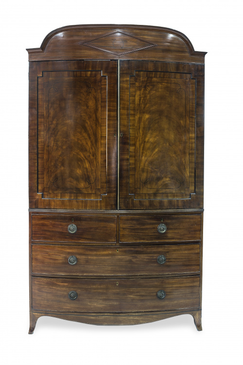 Linen-Press estilo Jorge III en madera de caoba y palma de 