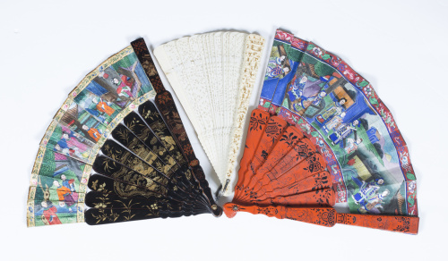 Abanico con país pintado decorado con escenas cortesanas; p