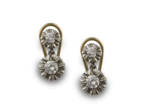 Lote de dos parejas de pendientes