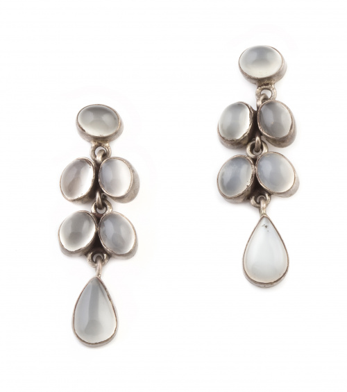 Lote de siete parejas de pendientes en plata con diferentes