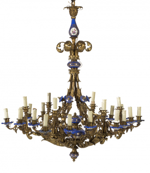 Lámpara de techo de seis brazos y veinticuatro luces, en br