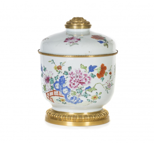 Tibor de porcelana Compañía de Indias “familia rosa”China,