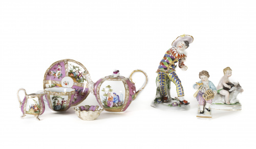 “Niño con cesta”. figura escultórica de porcelana esmaltad