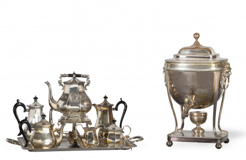 Samovar Jorge IV en metal plateado con decoración de cabeza