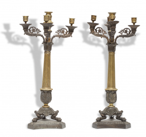 Pareja de candelabros, de cinco luces de época Restauración