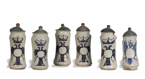 Pareja de botes de farmacia de cerámica esmaltada en azul d