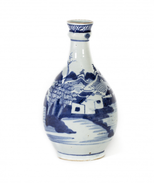 Jarrón en porcelana azul y blanca.China, ff. S. XIX