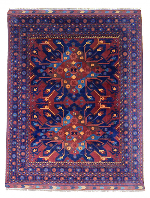 Alfombra en lana de decoración geométrica.Trabajo caucási