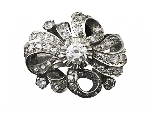 Sortija años 40 de platino y brillantes en motivo de gran l