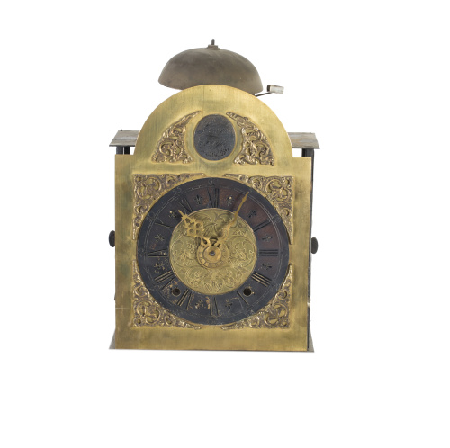 Reloj de caja alta en madera de nogal y marquetería con son
