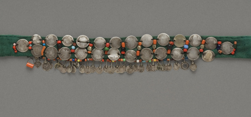 Lote formado por cuatro bandas frontales. 