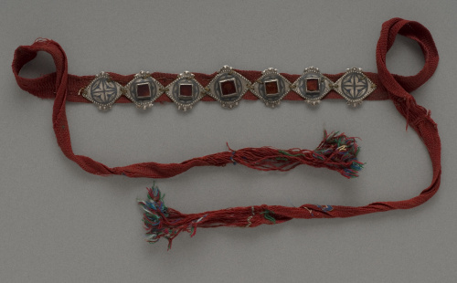 Lote formado por cuatro bandas frontales. 