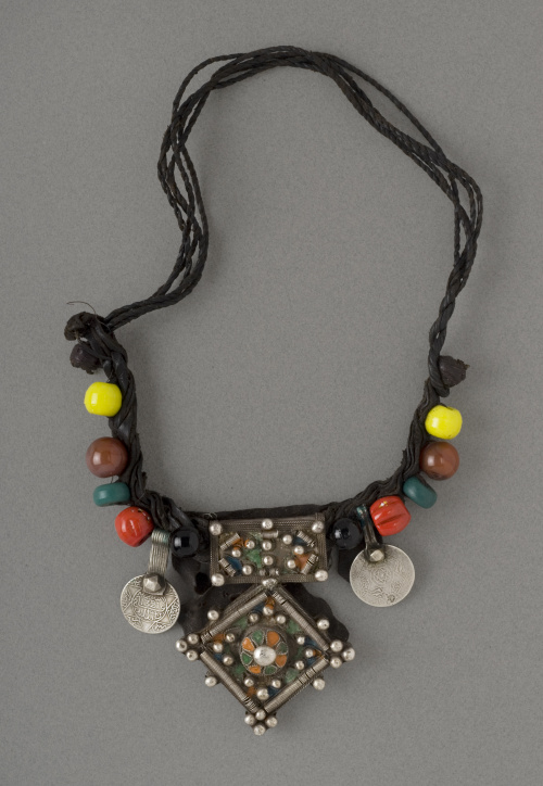 Collar-amuleto Boghdad.
