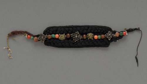 Lote formado por dos bandas frontales y dos frontales moro. 