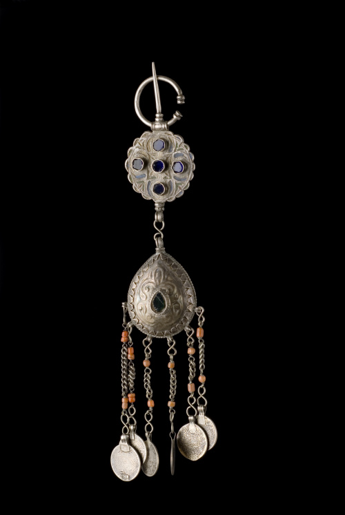 Fíbula con “bermil”