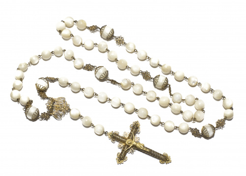 Rosario de nácar y plata dorada en filigrana. S. XVIII - X