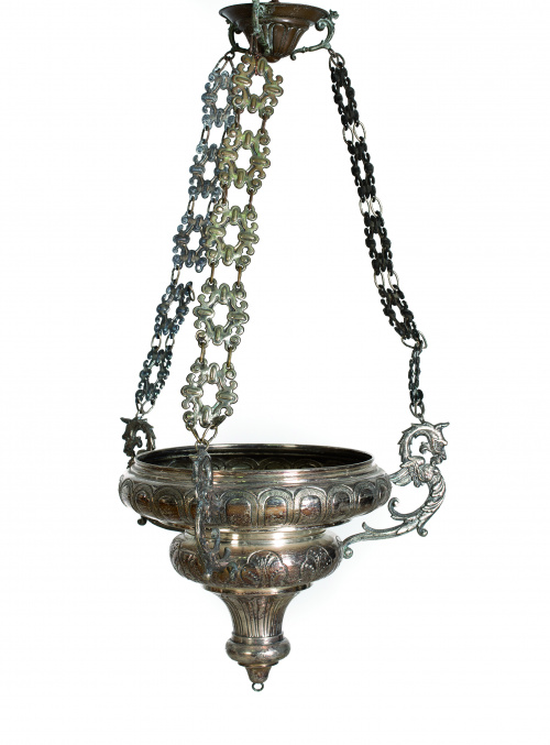 Lámpara votiva de metal plateado.Trabajo español, S. XIX