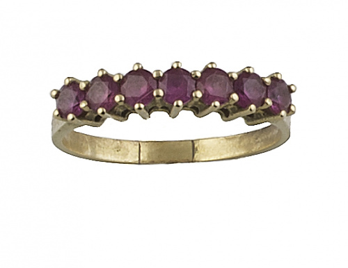 Tres sortijas en oro amarillo de 18K 