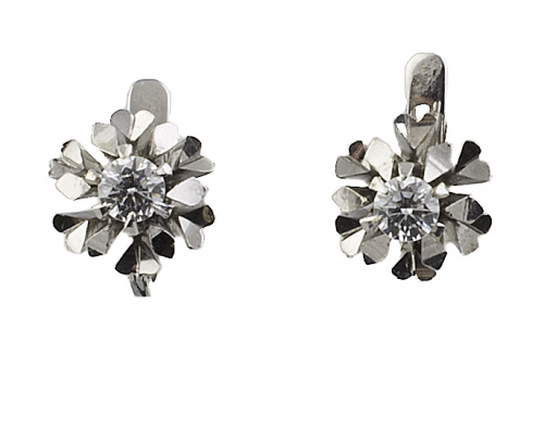 Lote formado por  pendientes de perlas, y un conjunto de pe