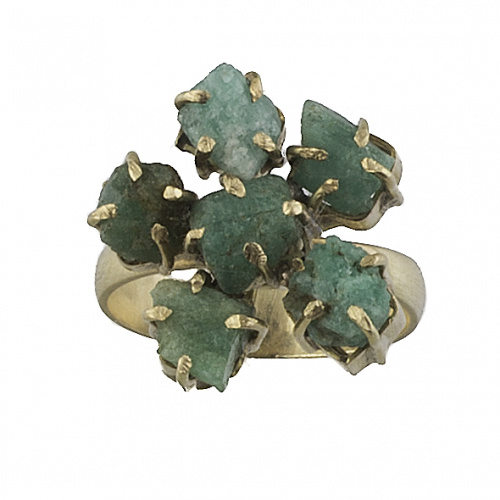 Lote formado por un conjunto de sortija y pendientes, y sor