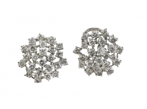 Conjunto de sortija y pendientes de brillantes en oro blanc