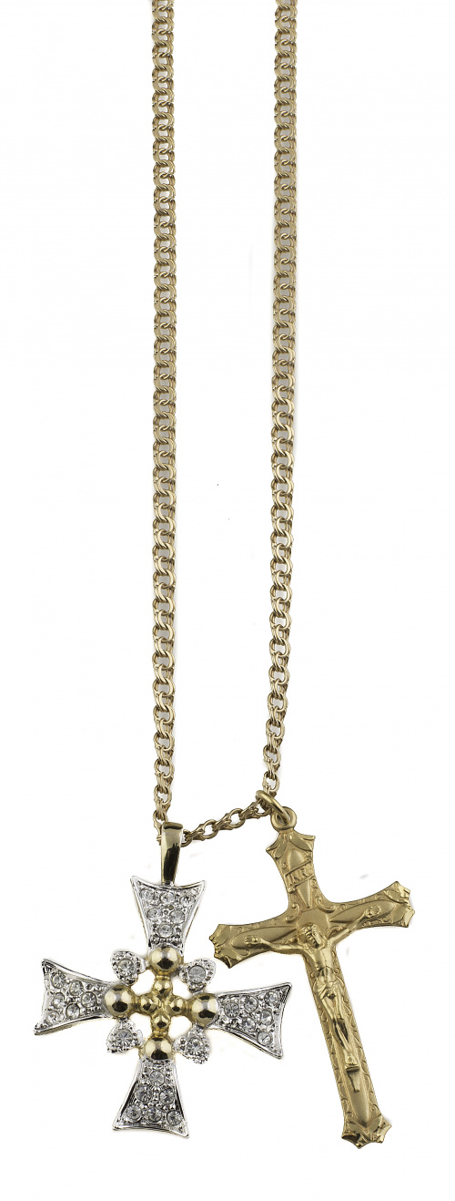 Lote formado por varíos colgantes