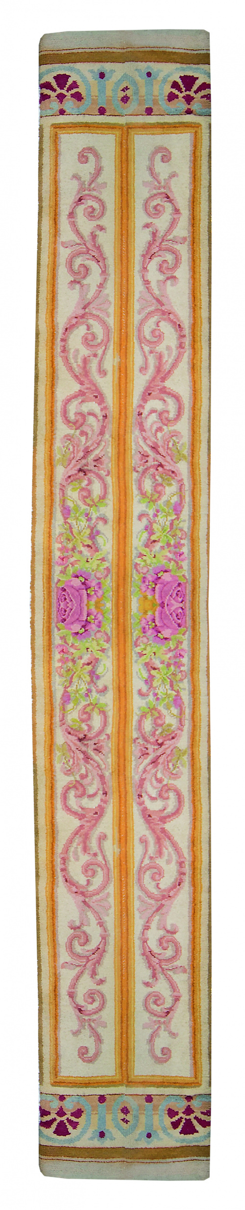 Alfombra española de pasillo en lana con decoración de role