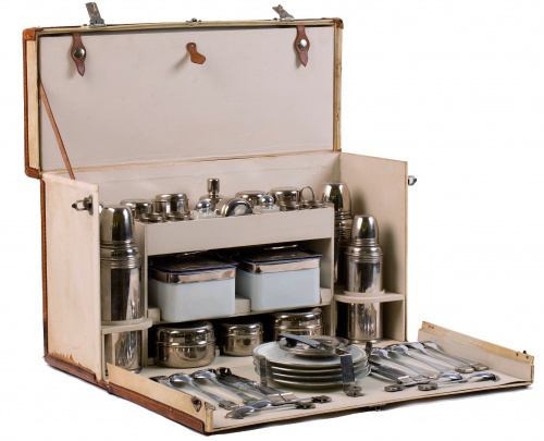 Juego de picnic para cuatro en su estuche original de piel.