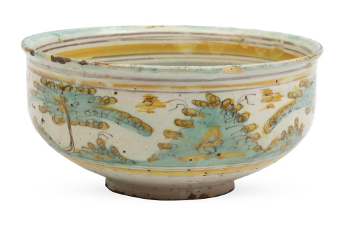 Cuenco de cerámica de la serie polícroma, con una cigueña e