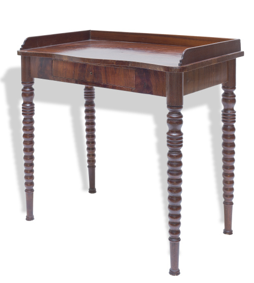 Mesa de tocador de madera de caoba.Inglaterra, S. XIX.
