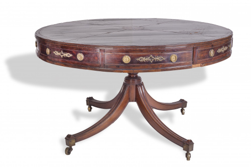 "Drum library table" regencia de madera de caoba, tapete de