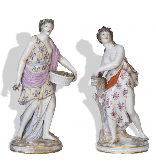 Dos figuras clásicas de porcelana esmaltada.Doccia, Italia