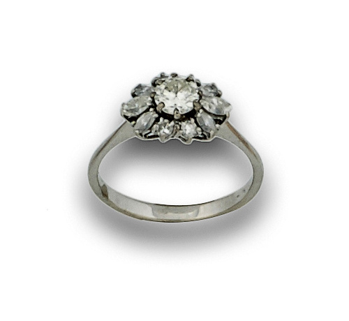 Sortija años 50 con brillante central en orla de diamantes 