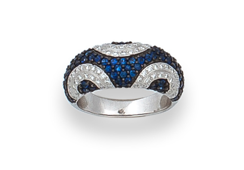 Sortija con pavé de zafiros y semicírculos de brillantes,en