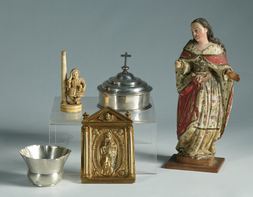 Escuela Quiteña, S. XVIII.“Virgen”Madera, tallada y polic