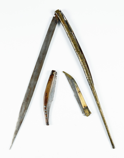 Lote de tres navajas Trabajo español S. XIX