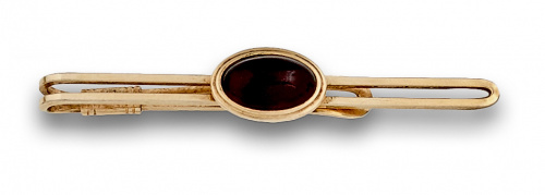 Barra de corbata Krementz años 40 con vidrio ovalado rojo e