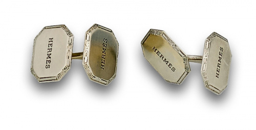 Gemelos HERMES con dobles piezas octogonales articuladas; e