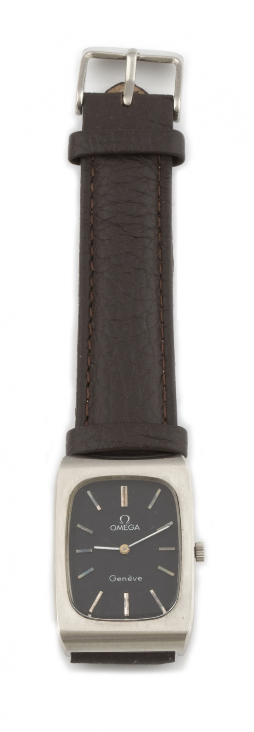 Reloj OMEGA años 40-50 en acero.