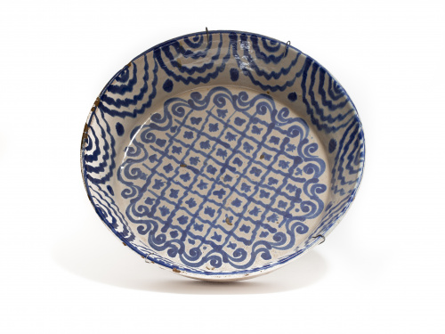 Lebrillo en cerámica de Fajalauza vidriada en blanco y azul