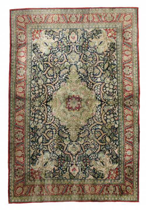 Alfombra persa en lana.