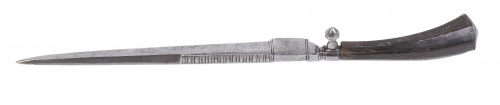 Daga de bota en plata con mango en asta, S. XVIII
