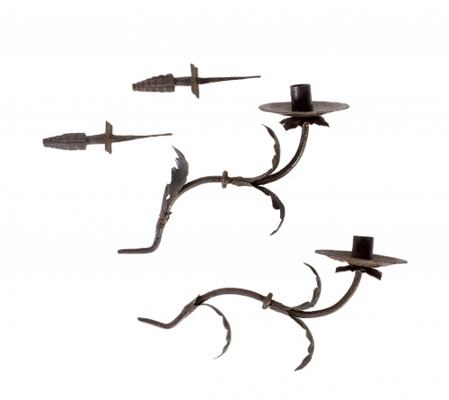 Pareja de apliques de hierro, con forma de flor, conserva r