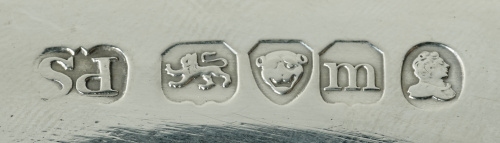 Juego de 18 platos Jorge IV en plata inglesa punzonada.Pau